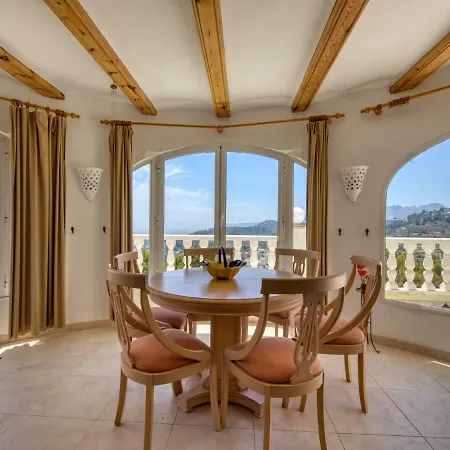 Montemar Villa *